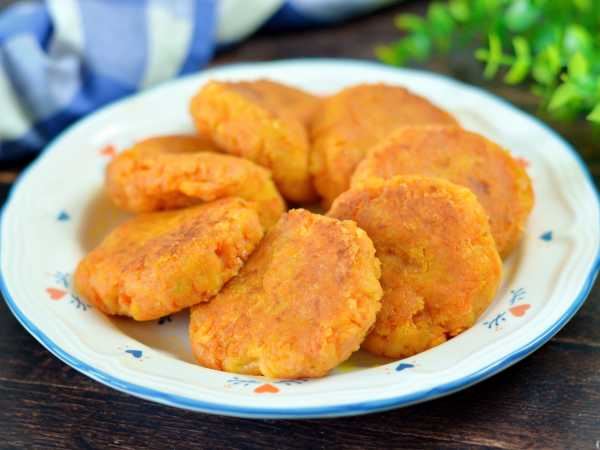 Морковные котлеты с сыром