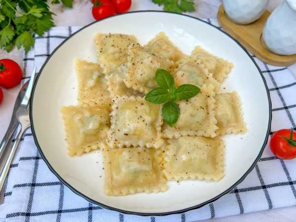 Равиоли с красной рыбой