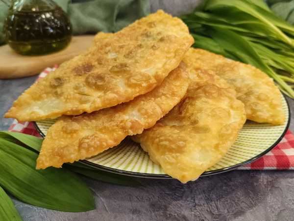Чебуреки с черемшой